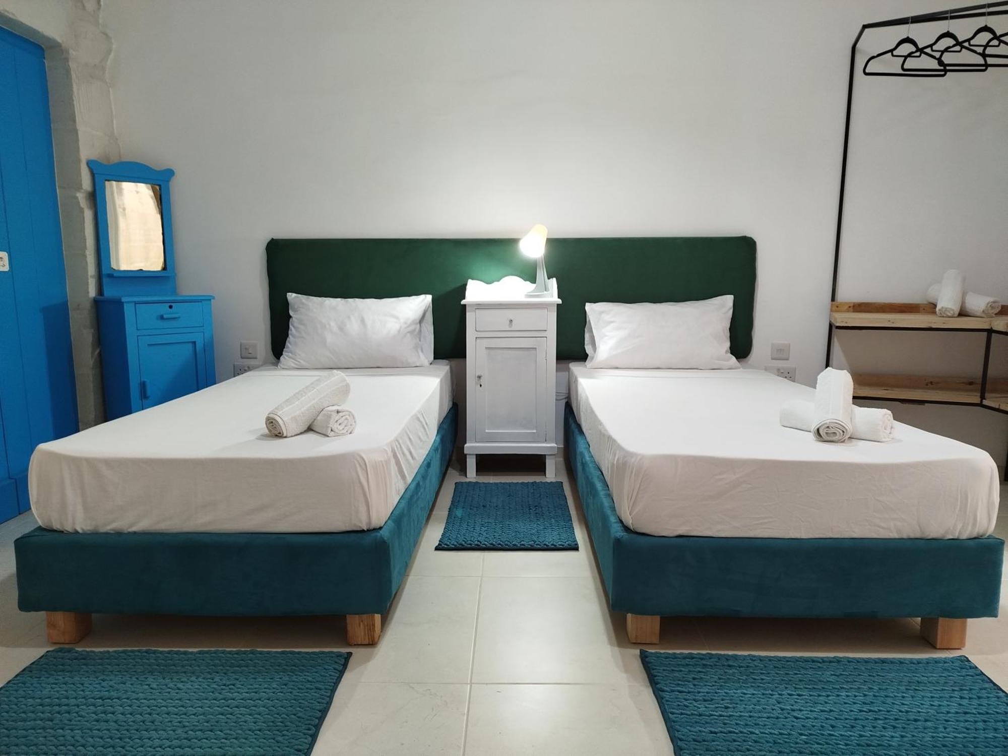 Limestone Sun Suites Sliema Oda fotoğraf