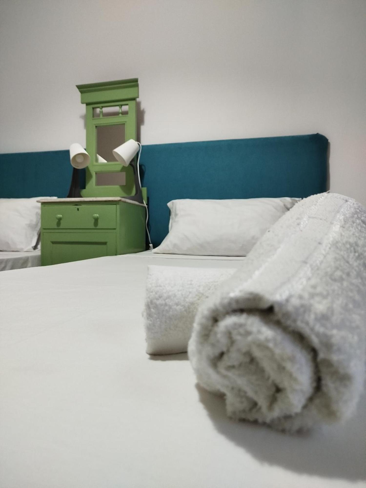 Limestone Sun Suites Sliema Oda fotoğraf