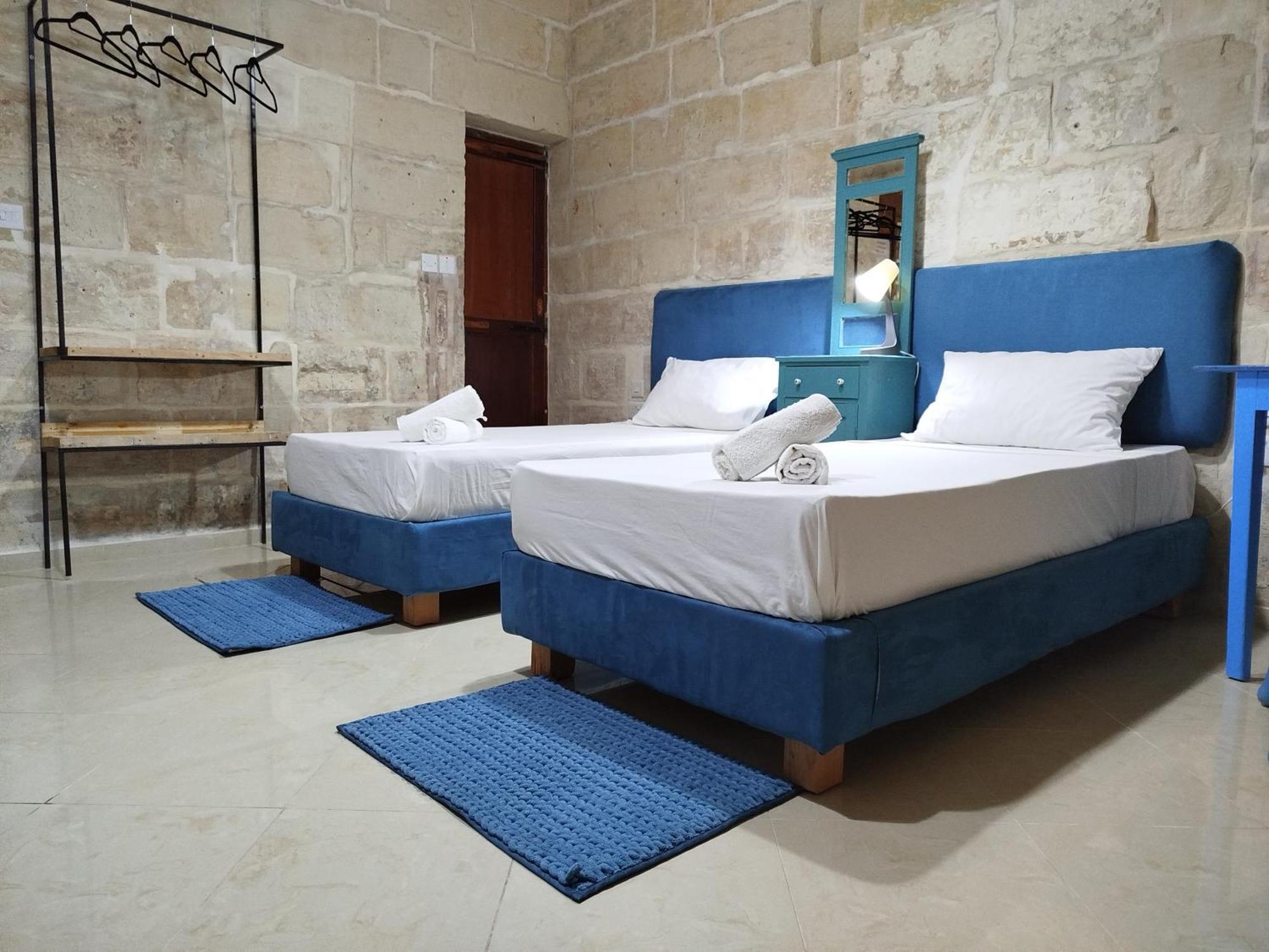 Limestone Sun Suites Sliema Oda fotoğraf