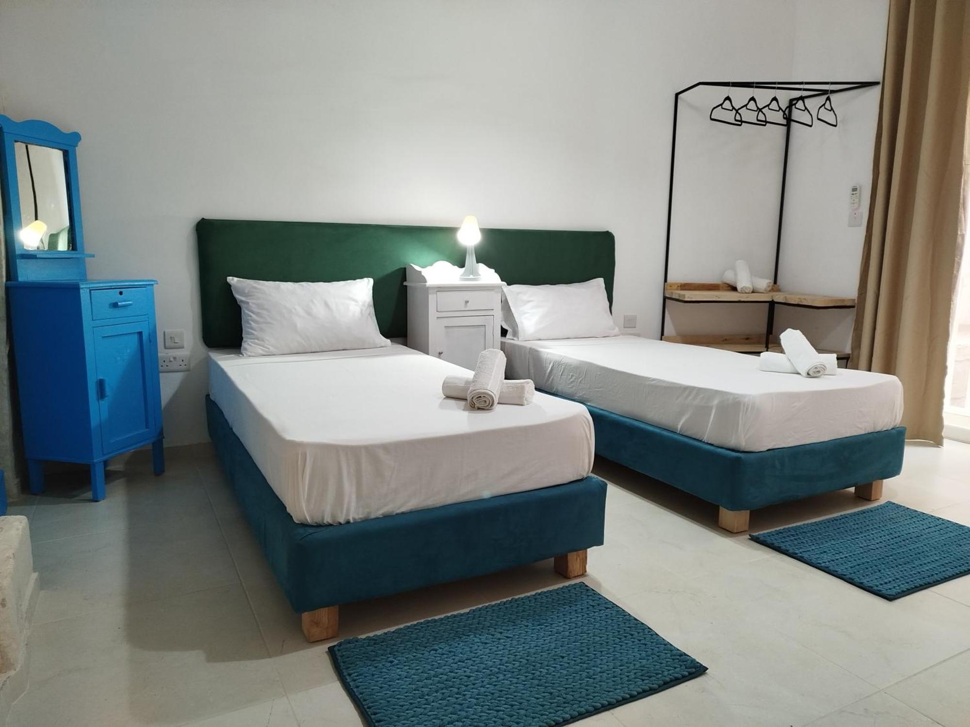 Limestone Sun Suites Sliema Oda fotoğraf