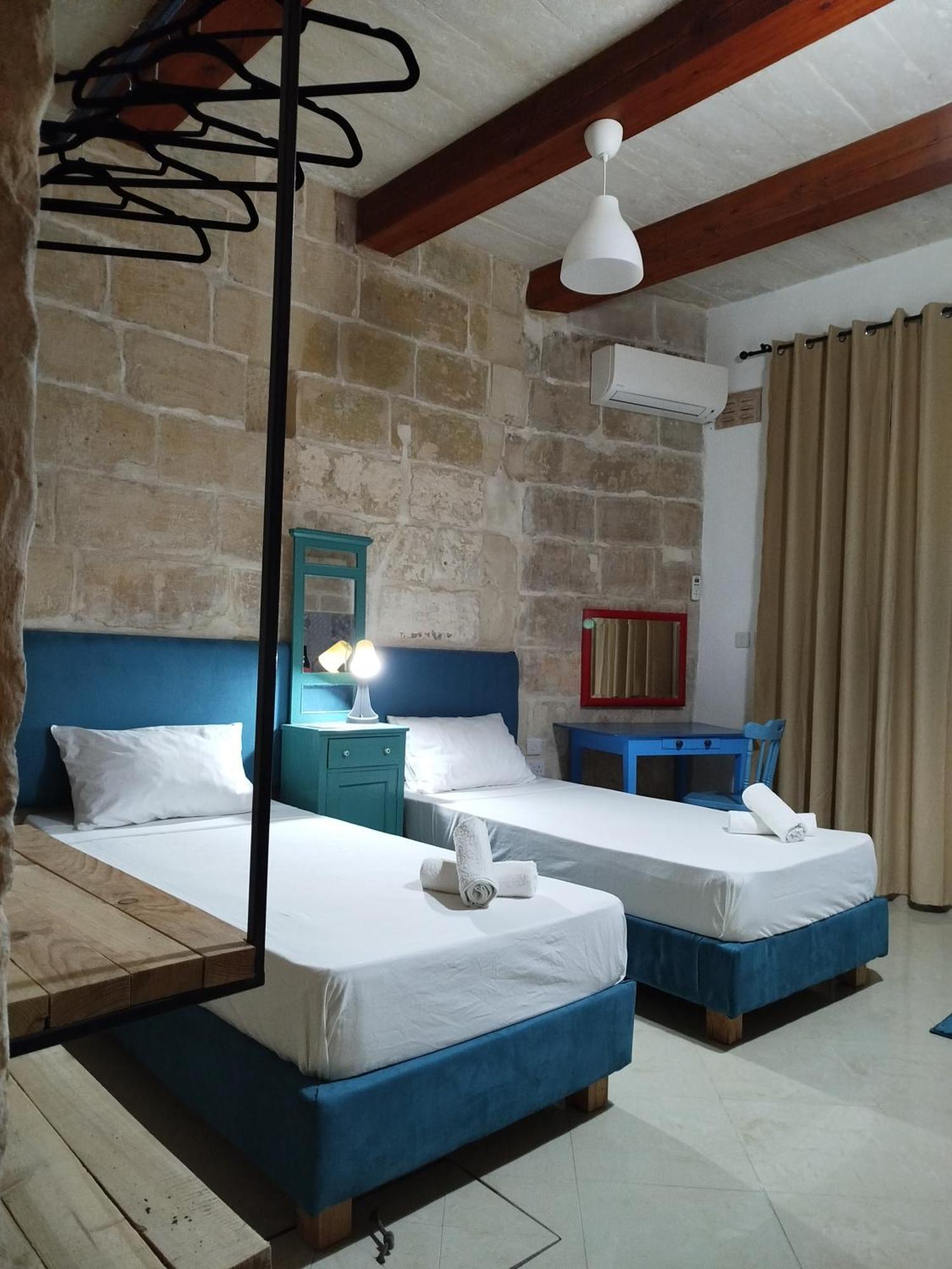 Limestone Sun Suites Sliema Oda fotoğraf