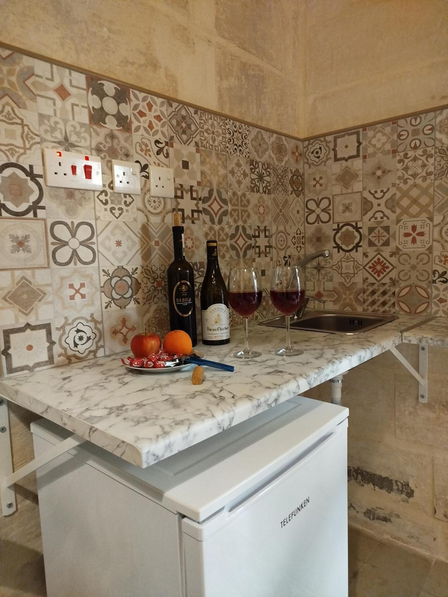 Limestone Sun Suites Sliema Oda fotoğraf