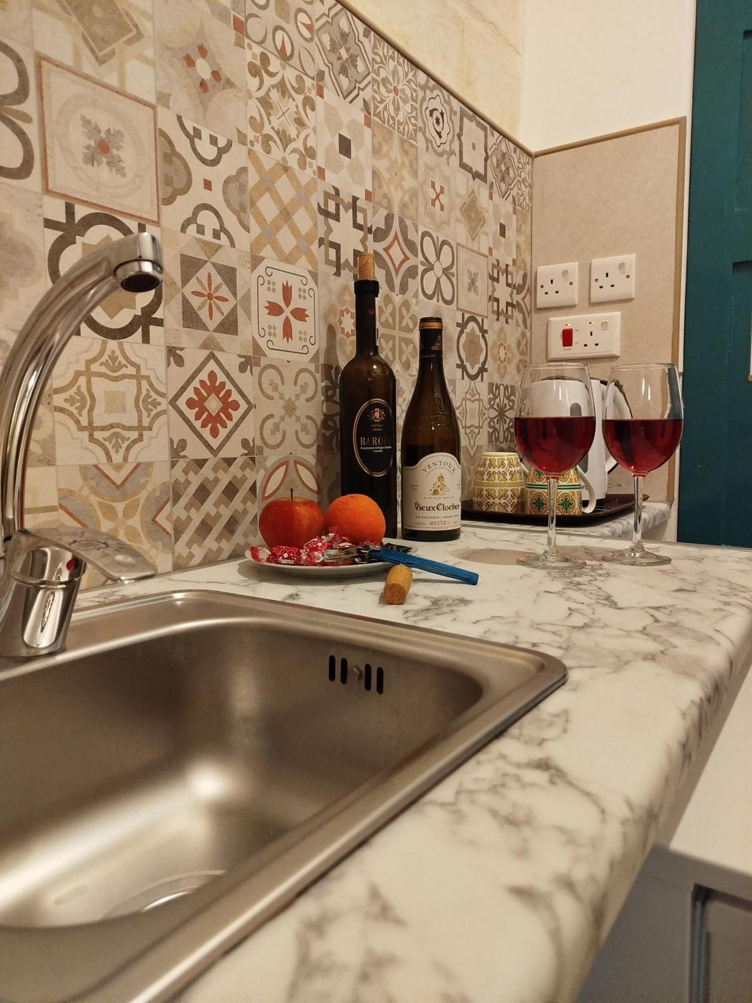 Limestone Sun Suites Sliema Dış mekan fotoğraf