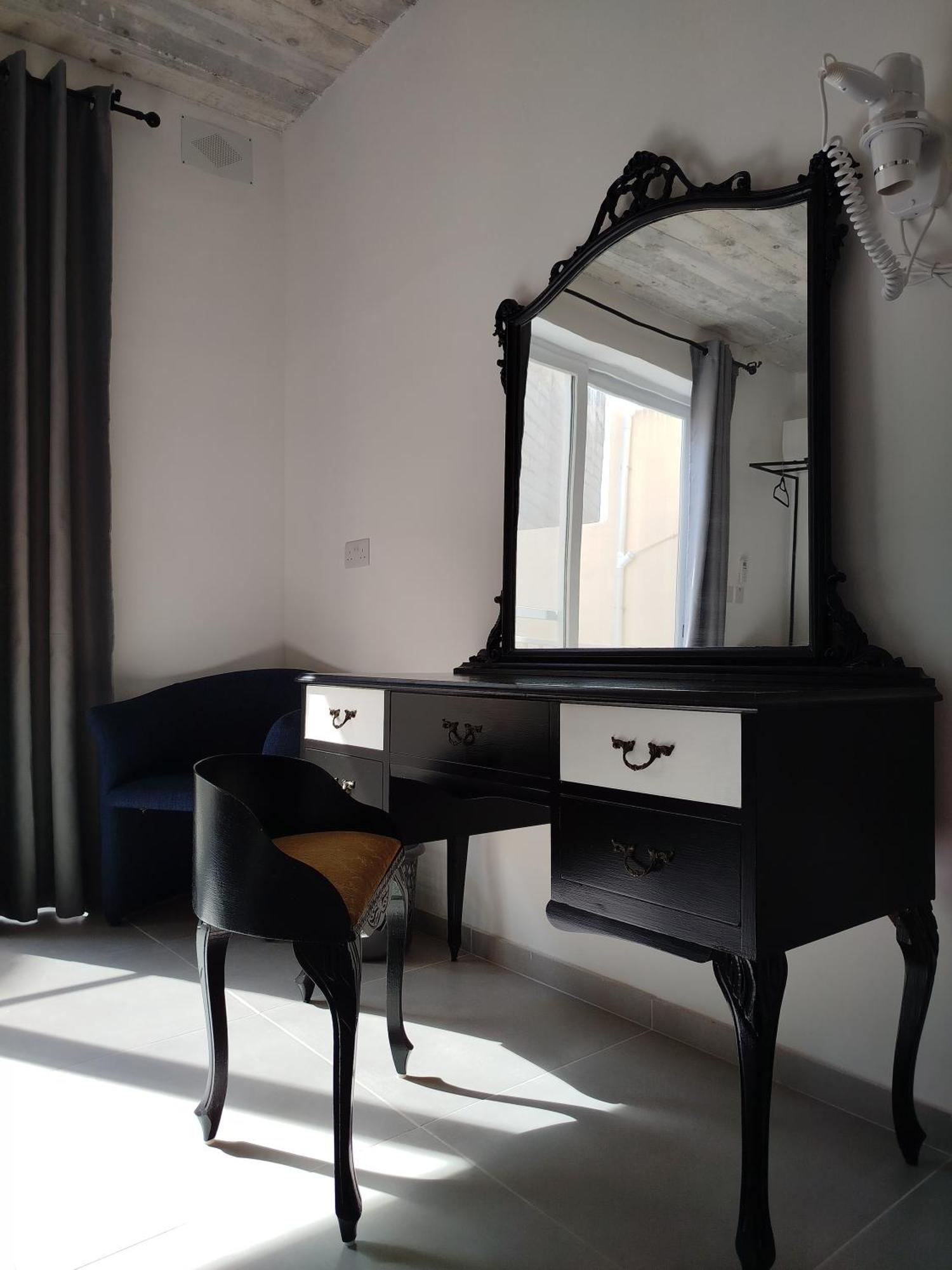 Limestone Sun Suites Sliema Dış mekan fotoğraf